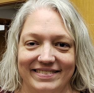 Meet your Posher, Stacy